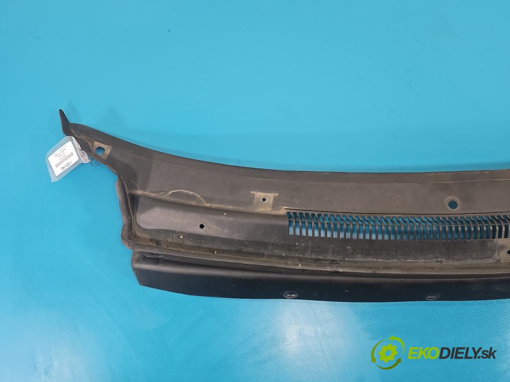 Fiat Freemont 2.0 JTD 170 HP automatic 125 kW 1956 cm3 5- torpédo 05116266AG (Torpédo (plast pod čelným sklom))