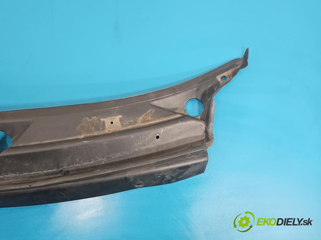 Fiat Freemont 2.0 JTD 170 HP automatic 125 kW 1956 cm3 5- torpédo 05116266AG (Torpédo (plast pod čelným sklom))