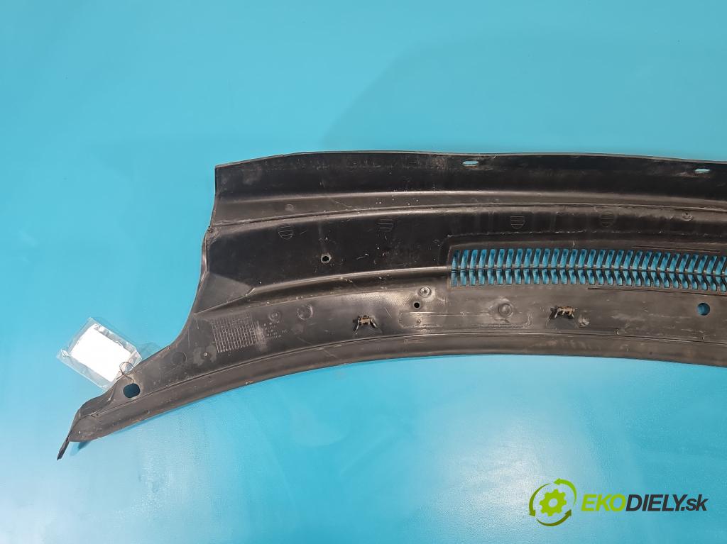 Fiat Freemont 2.0 JTD 170 HP automatic 125 kW 1956 cm3 5- torpédo 05116266AG (Torpédo (plast pod čelným sklom))