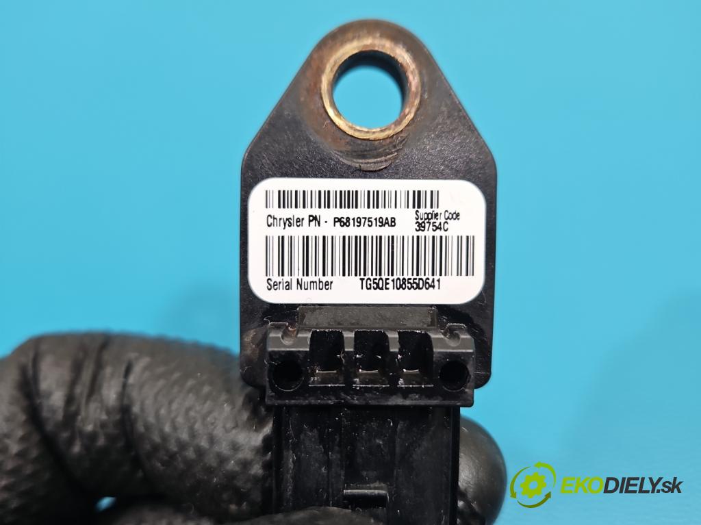 Fiat Freemont 2.0 JTD 170 HP automatic 125 kW 1956 cm3 5- snímač šokovat: P68197519AB (Snímač nárazu)