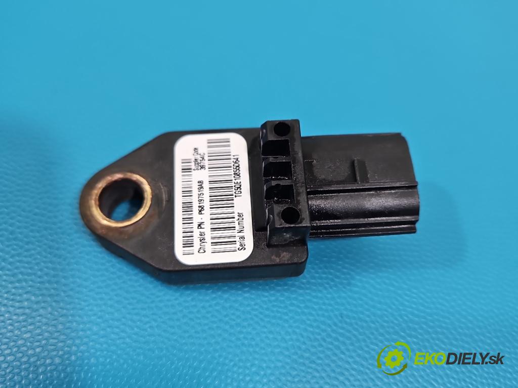 Fiat Freemont 2.0 JTD 170 HP automatic 125 kW 1956 cm3 5- snímač šokovat: P68197519AB (Snímač nárazu)