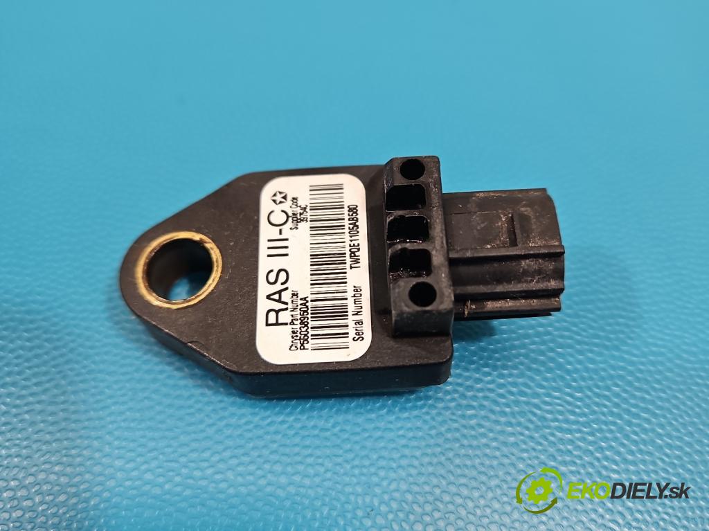 Fiat Freemont 2.0 JTD 170 HP automatic 125 kW 1956 cm3 5- snímač šokovat: P55038950AA (Snímač nárazu)