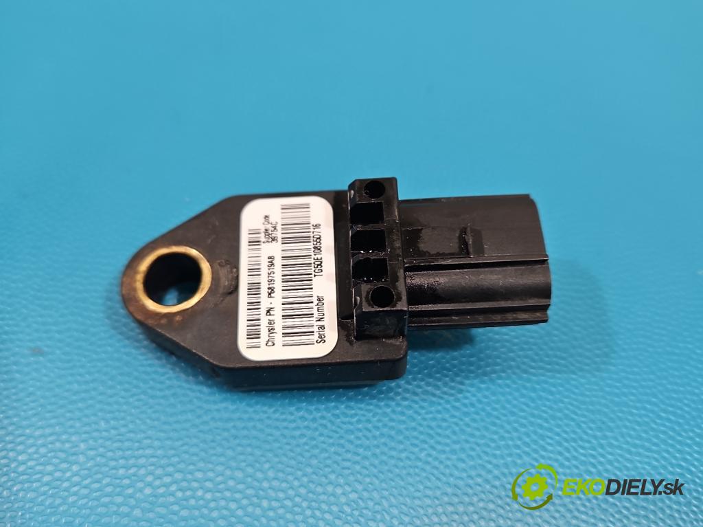 Fiat Freemont 2.0 JTD 170 HP automatic 125 kW 1956 cm3 5- snímač šokovat: P68197519AB (Snímač nárazu)