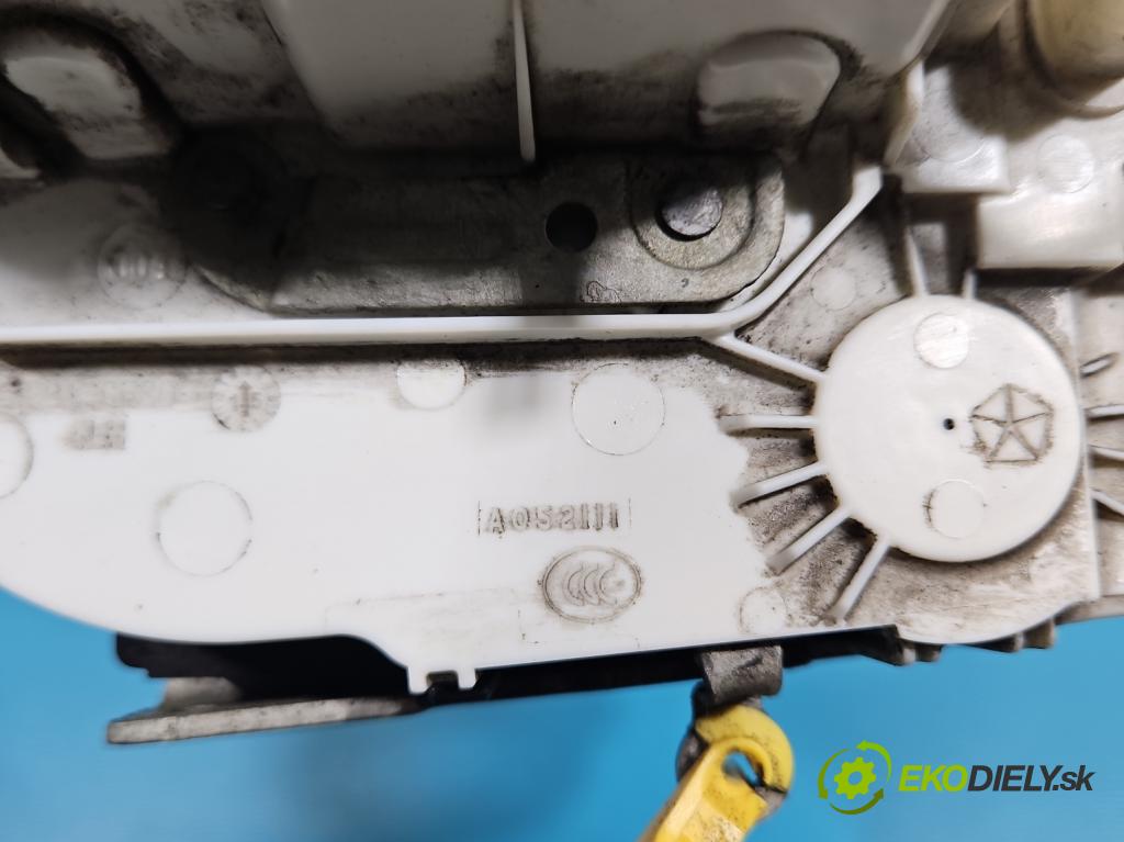 Fiat Freemont 2.0 JTD 170 HP automatic 125 kW 1956 cm3 5- zámok predné ľavý P04589913AE
