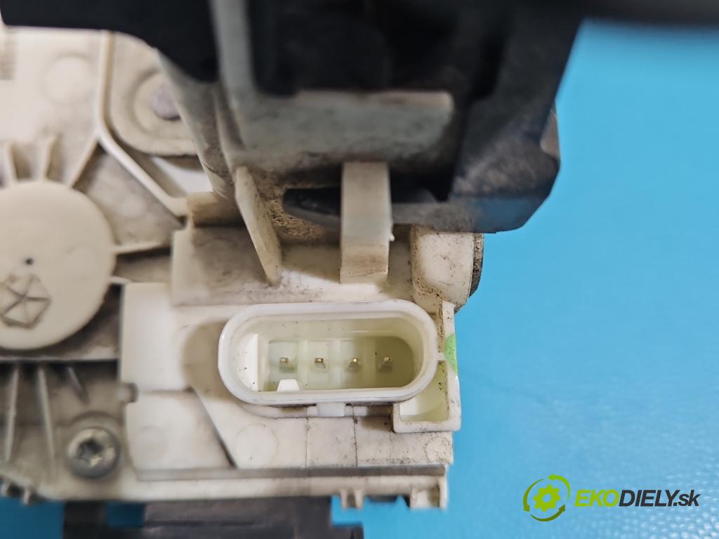 Fiat Freemont 2.0 JTD 170 HP automatic 125 kW 1956 cm3 5- zámok predné ľavý P04589913AE