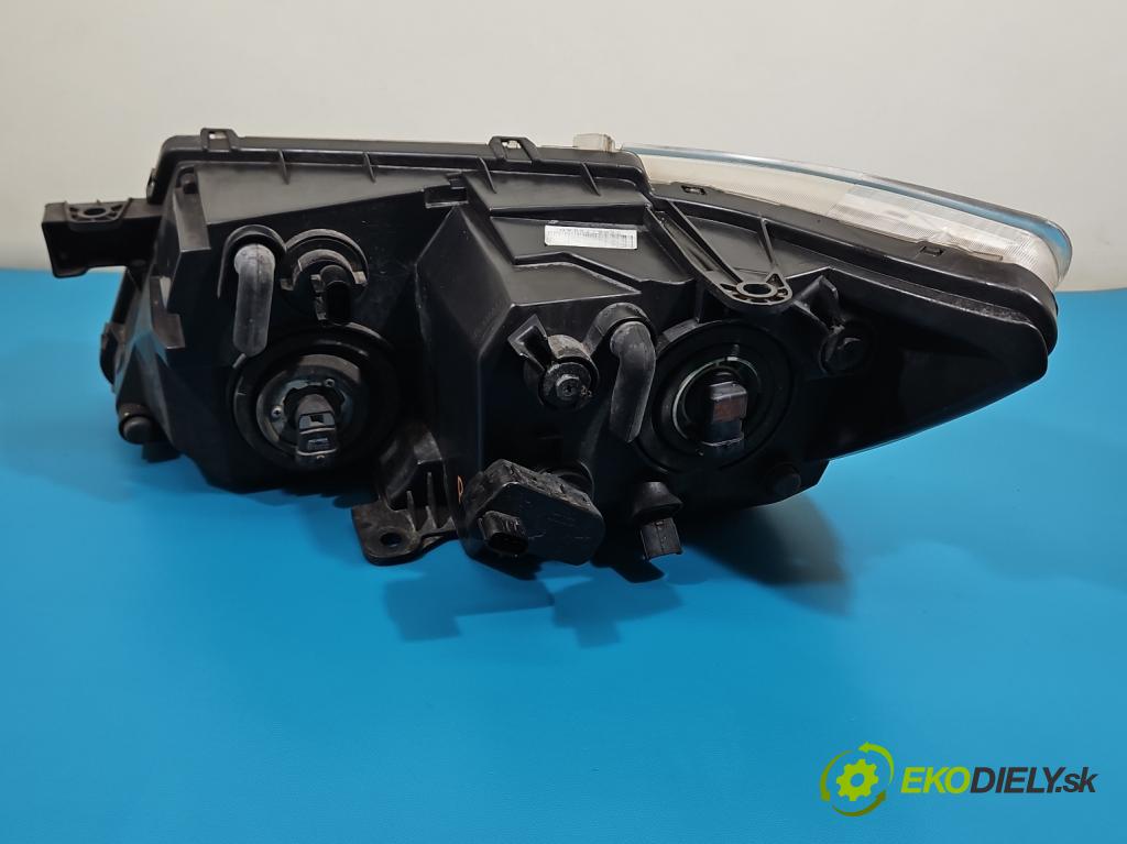 Fiat Freemont 2.0 JTD 170 HP automatic 125 kW 1956 cm3 5- Reflektor: pravý 05067788AD (Svetlo predné pravé)