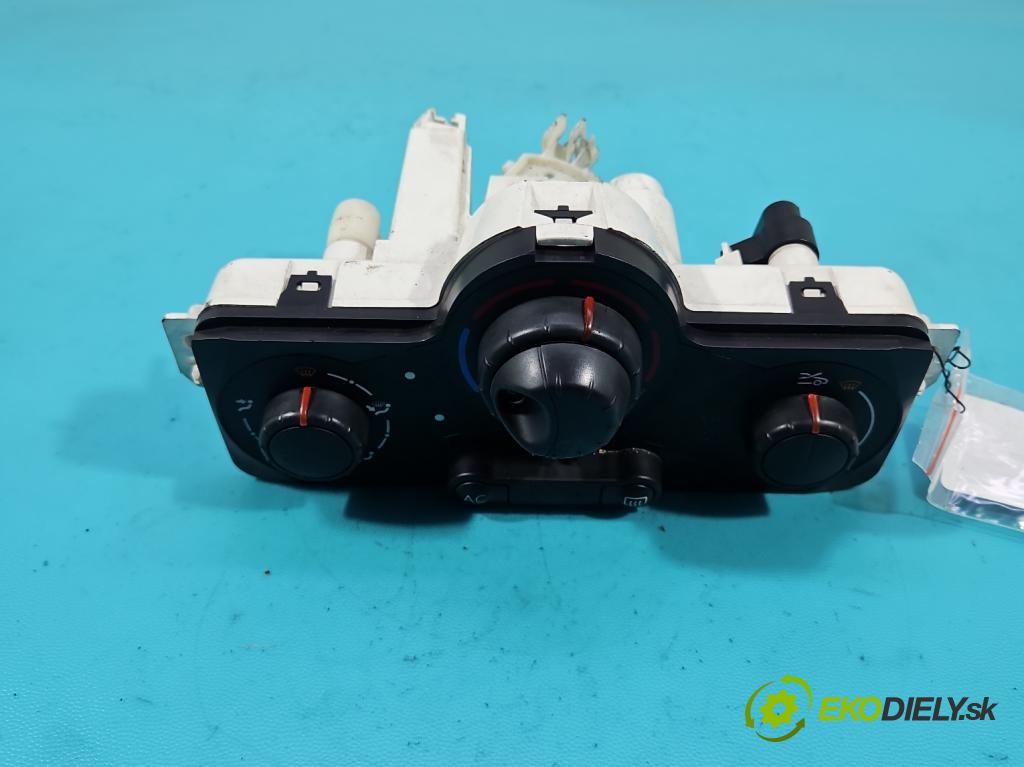 Renault Clio III 2005-2012 1.5 dci 68 HP manual 50 kW 1461 cm3 5- panel kúrenia 69590001
