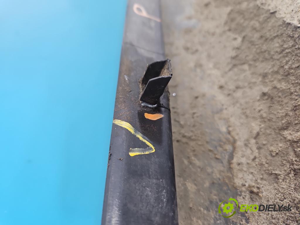 Fiat Freemont 2.0 JTD 170 hp automatic 125 kW 1956 cm3 5- lišta práh: pravé 05174148AH (Prahová lišta)