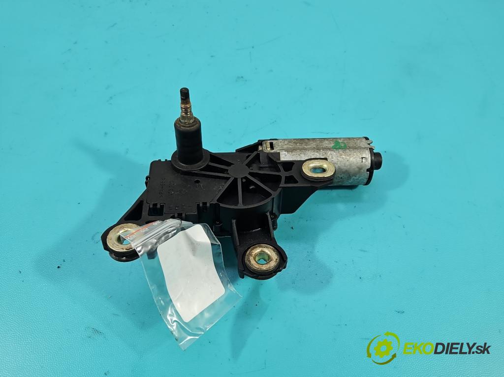Audi A3 8L 1996-2003 1.6 sr 101 HP manual 74 kW 1595 cm3 3- motor stieračov zadné 8L0955711A