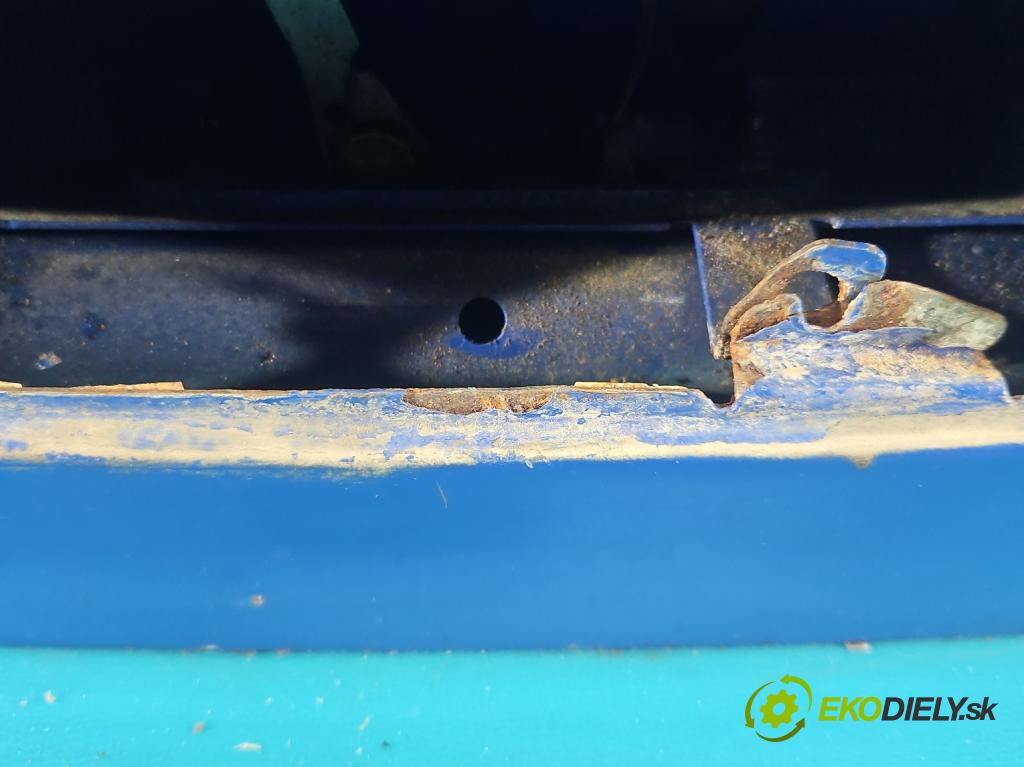 Vw Golf IV 1997-2003 1.6 SR 101 HP manual 74 kW 1595 cm3 5- zadna kufor  (Kapota zadná (kufor))