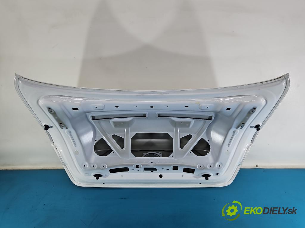 Mercedes CLA C118/X118 2019-2025 1.3b: 163 hp automatic 120 kW 1300 cm3 4- zadní kufrové dveře  (Zadní kapota (kufr))