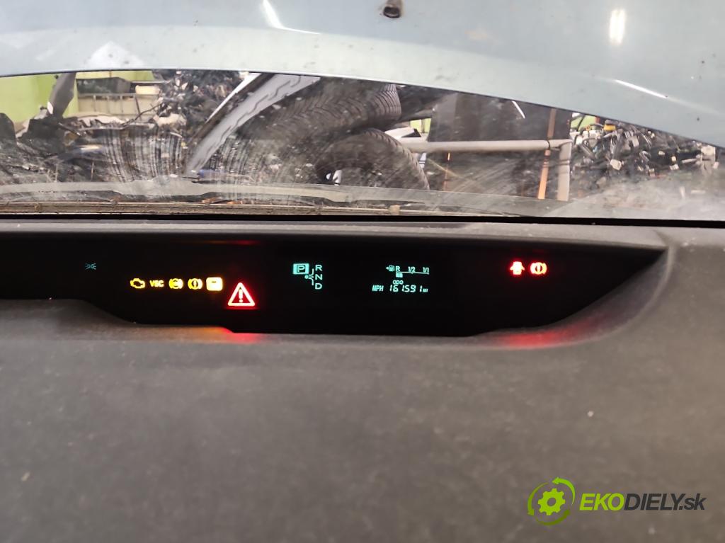 Toyota Prius II XW20 2003-2009 1.5b: 77 HP automatic 57 kW 1497 cm3 5- prístrojovka/ budíky 83800-47310 (Prístrojová doska)