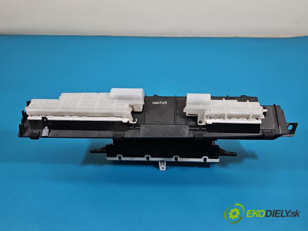 Toyota Prius II XW20 2003-2009 1.5b: 77 HP automatic 57 kW 1497 cm3 5- prístrojovka/ budíky 83800-47310 (Prístrojová doska)