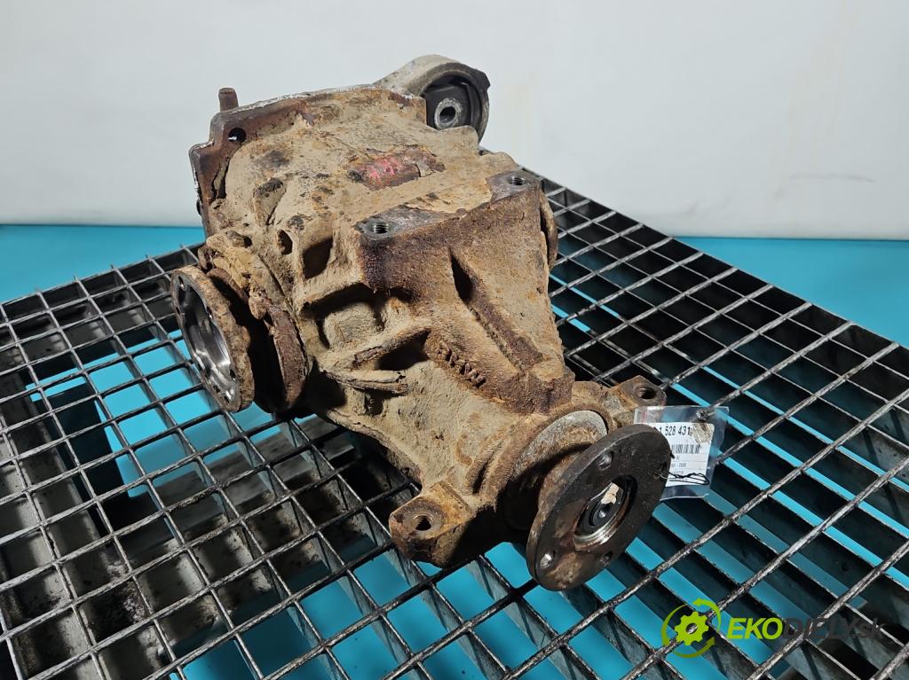 Bmw 3 E36 1991-2000 1.7 tds 90 HP manual 66 kW 1665 cm3 3- Most: zadní: 
