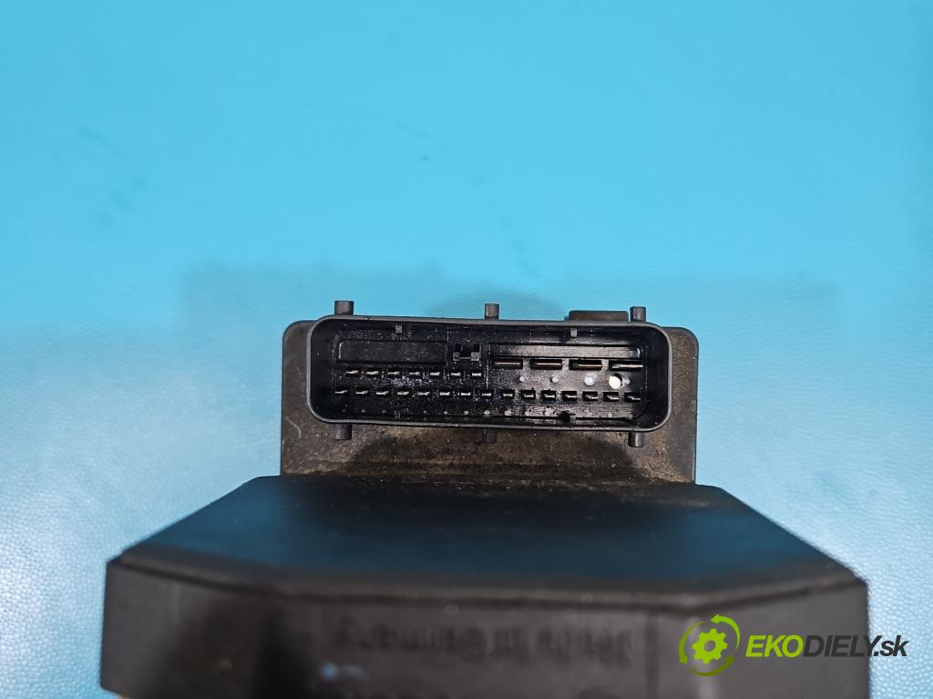 Vw Passat B5 1995-2005 1.9 tdi 110 HP manual 81 kW 1899 cm3 4- čerpadlo abs 8E0614111P (Pumpa ABS)