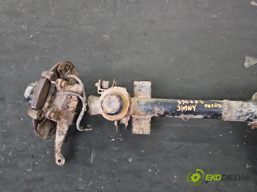 Suzuki JIMNY III 1998-2018 1.3 16V VVT 80 HP manual 59 kW 1298 cm3 3- Most: predný