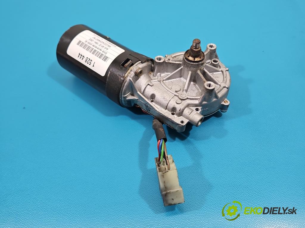 Audi A8 D2 1994-2002 4.2 V8 299KM automatic 220 kW 4172 cm3 4- motor stieračov predné 