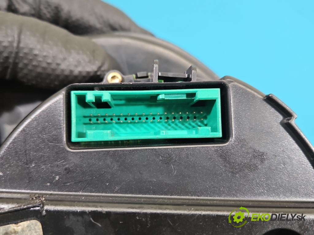 Vw Passat B5 1995-2005 1.9 TDI 131 HP manual 96 kW 1896 cm3 5- prístrojovka/ budíky 3B0920929A (Prístrojová doska)