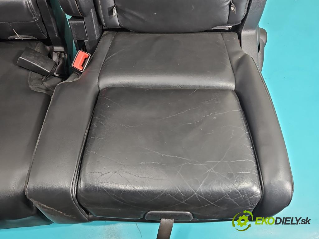 Fiat Freemont 2.0 JTD 170 HP automatic 125 kW 1956 cm3 5- Pohovka: zadné  (Sedadlo)