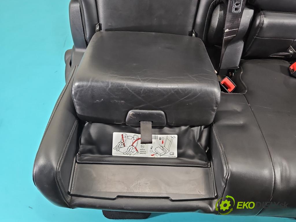 Fiat Freemont 2.0 JTD 170 HP automatic 125 kW 1956 cm3 5- Pohovka: zadné  (Sedadlo)