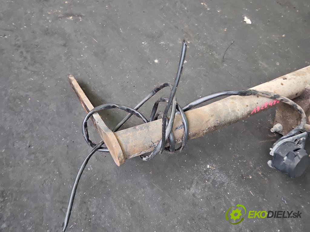 Seat Leon I 1999-2005 1.6 16v 105 hp manual 77 kW 1598 cm3 5- oko tažné  (Tažné zařízení)