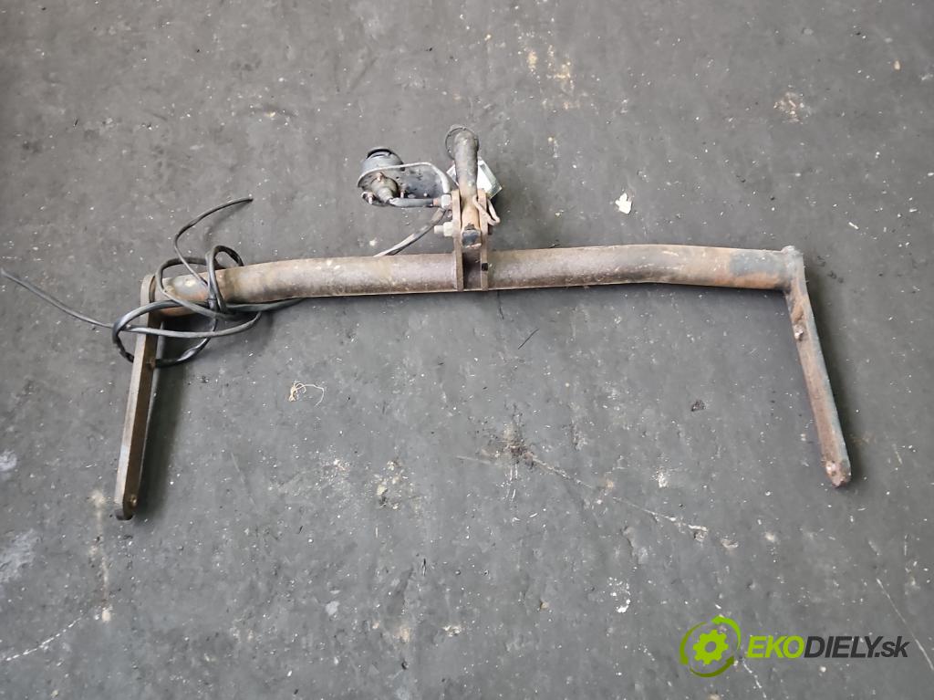 Seat Leon I 1999-2005 1.6 16v 105 hp manual 77 kW 1598 cm3 5- oko tažné  (Tažné zařízení)