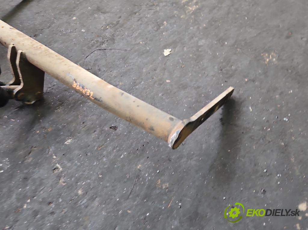 Seat Leon I 1999-2005 1.6 16v 105 hp manual 77 kW 1598 cm3 5- oko tažné  (Tažné zařízení)