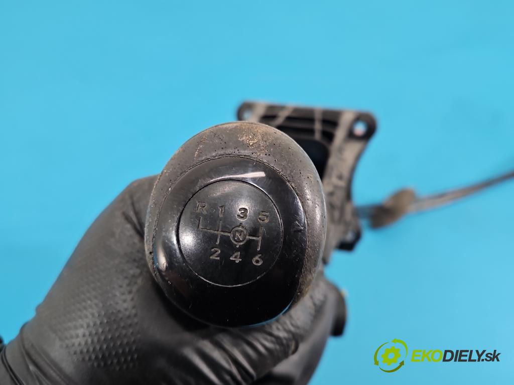 Mercedes Vito W447 2014- 1.75 cdi 102 HP manual 75 kW 1750 cm3 5- Páka: Změny: stupeň,rýchlosť A4472602500 (Rýchlostná páka (kulisa))