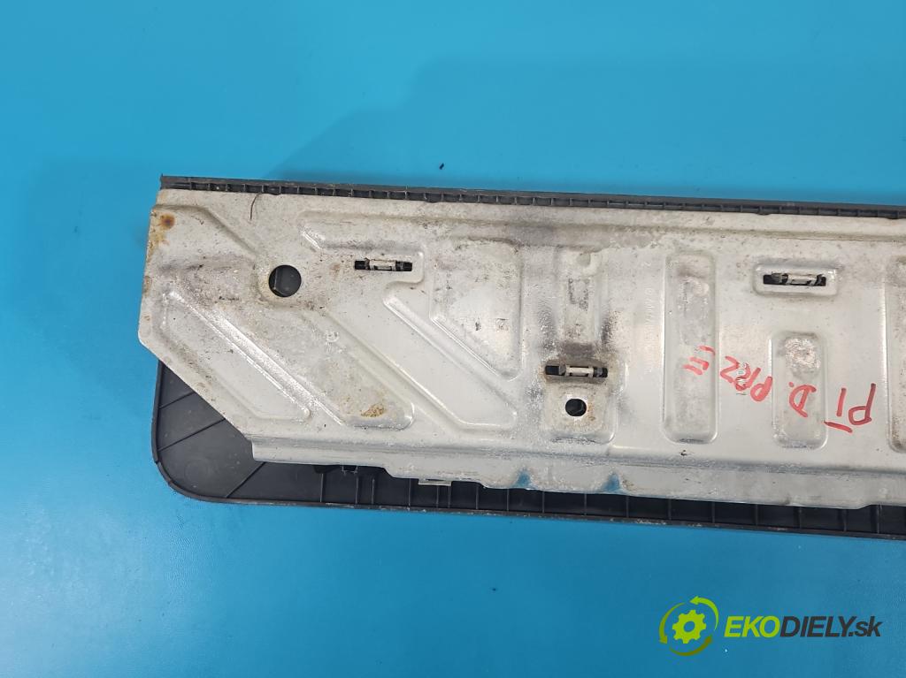 Mercedes Vito W447 2014- 1.75 cdi 102 HP manual 75 kW 1750 cm3 5- lišta práh: pravé A4477303006 (Lišta prahová)