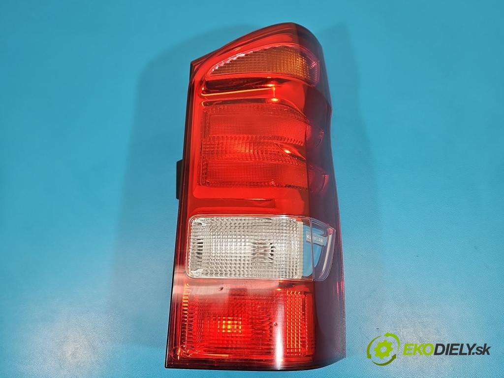 Mercedes Vito W447 2014- 1.75 cdi 102 hp manual 75 kW 1750 cm3 5- světlo zadní pravé A4478200164 (Klika dveří ostatní)