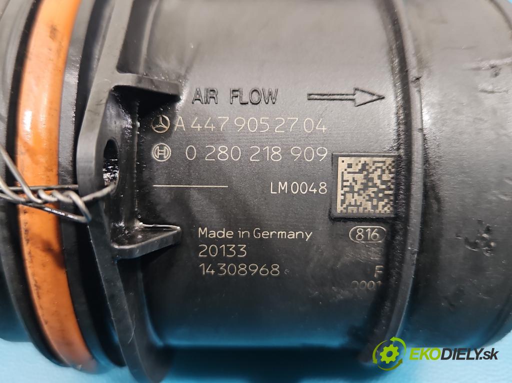 Mercedes Vito W447 2014- 1.75 cdi 102 HP manual 75 kW 1750 cm3 5- průtokoměr: A4479052704 (Váha vzduchu)