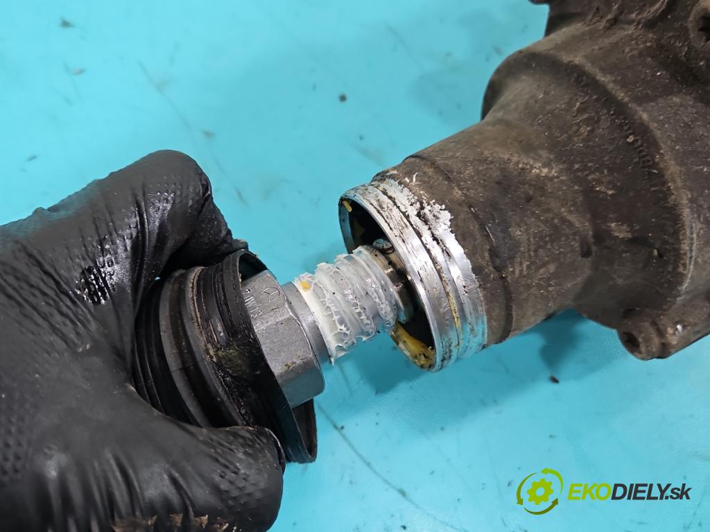 Mercedes Vito W447 2014- 1.75 cdi 102 HP manual 75 kW 1750 cm3 5- Ozubené kolo: volant 4474603200