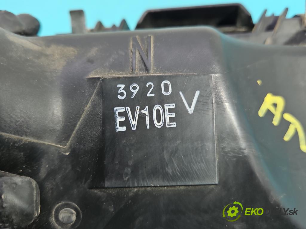 Infiniti QX50 2013-2015 3.7 V6 320KM automatic 235 kW 3696 cm3 5- obal filtra vzduchu  (Obal vzduchového filtra)