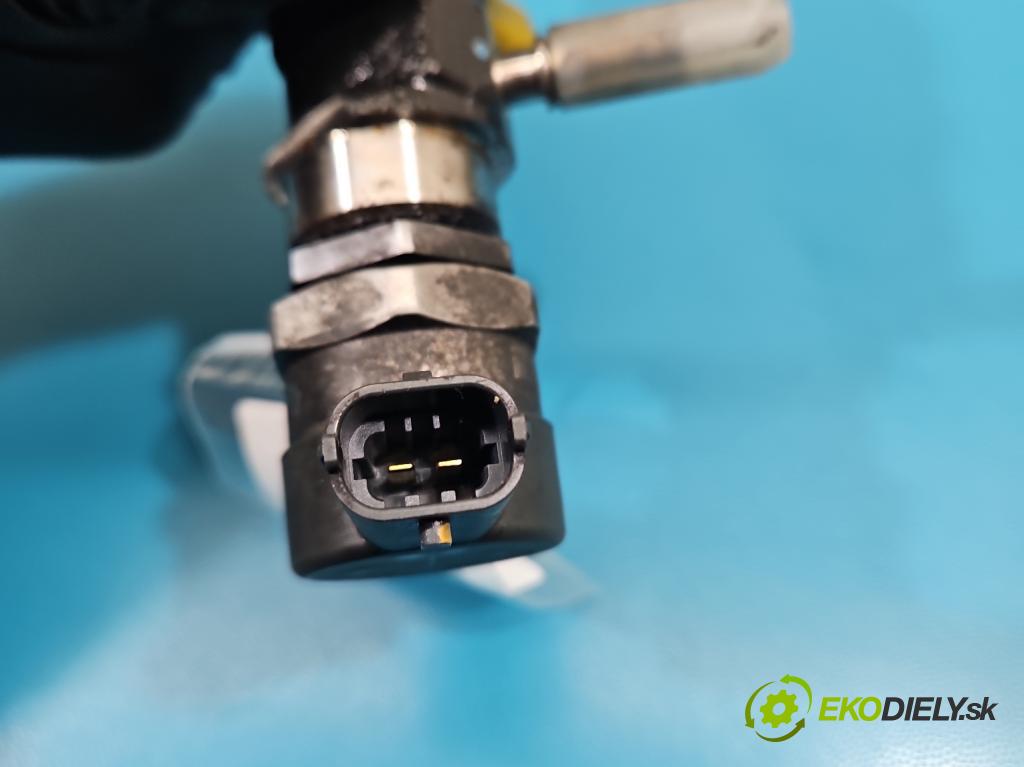 Mercedes Vito W447 2014- 1.75 cdi 102 HP manual 75 kW 1750 cm3 5- lišta vstrekovacia 175217814R (Vstrekovacia lišta)