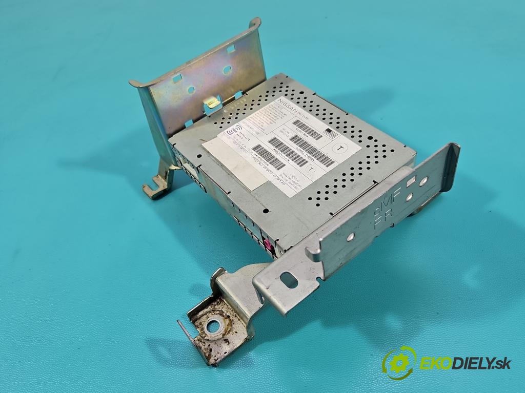 Infiniti QX50 2013-2015 3.7 V6 320KM automatic 235 kW 3696 cm3 5- Zesilovač: 28051-EH00B (Zesilovač)