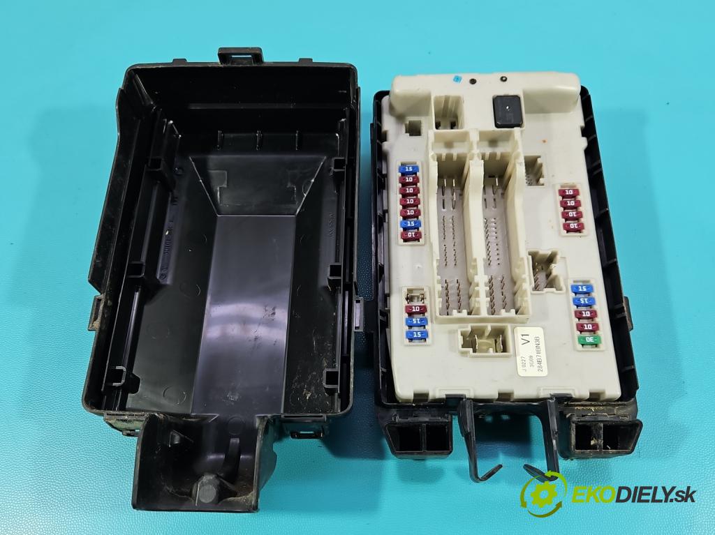 Infiniti QX50 2013-2015 3.7 V6 320KM automatic 235 kW 3696 cm3 5- skříňka pojistková 284B71BN3B (Pojistková skříňka)