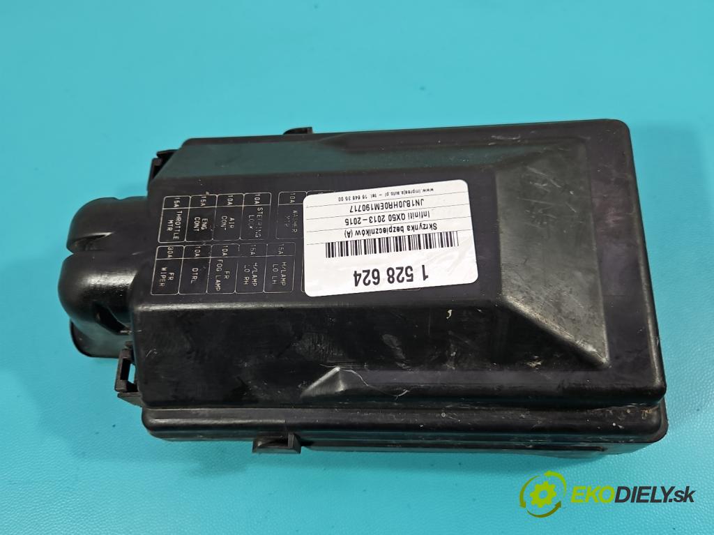 Infiniti QX50 2013-2015 3.7 V6 320KM automatic 235 kW 3696 cm3 5- skříňka pojistková 284B71BN3B (Pojistková skříňka)