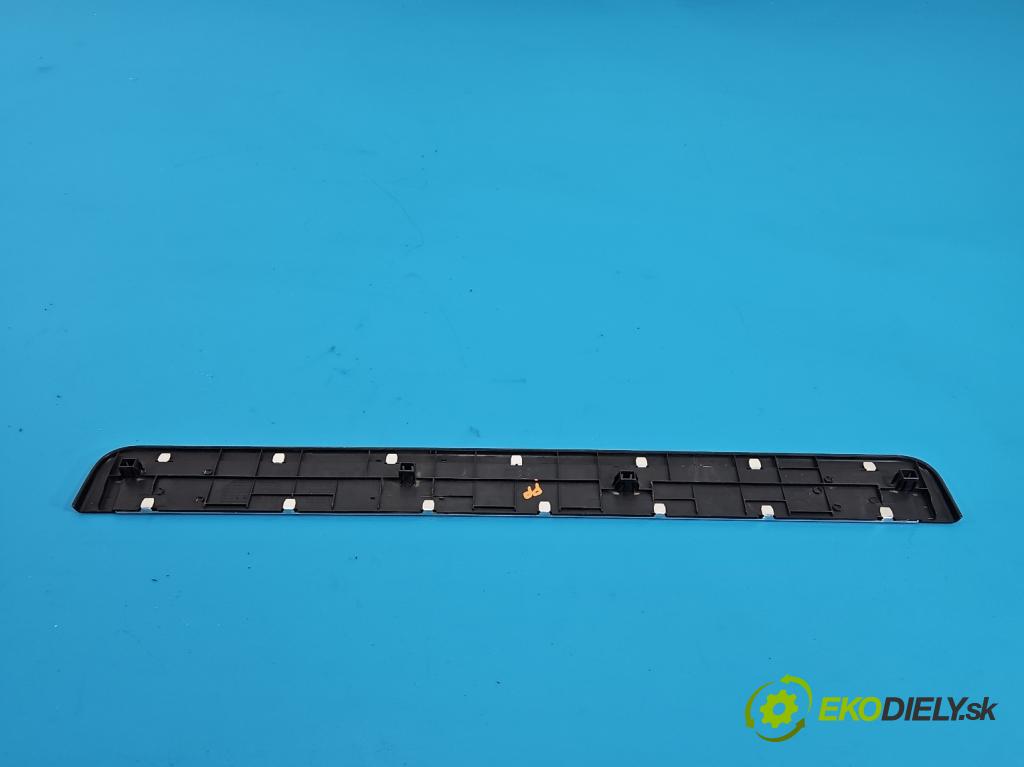 Infiniti QX50 2013-2015 3.7 V6 320KM automatic 235 kW 3696 cm3 5- kryt plastová 769B11BA0A