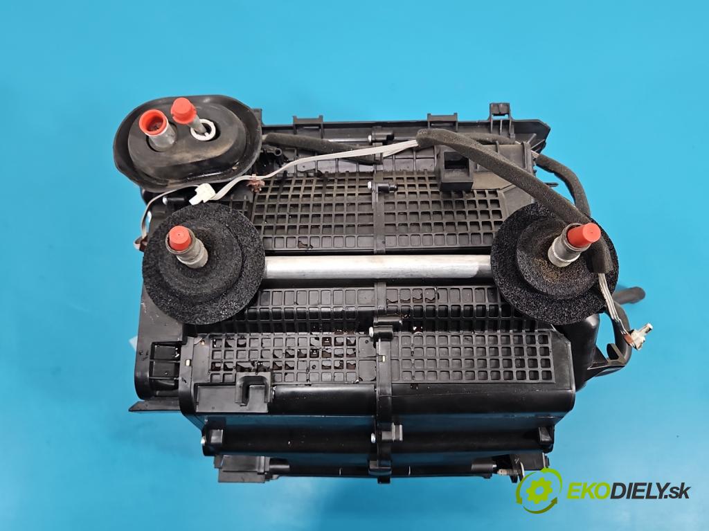 Infiniti QX50 2013-2015 3.7 V6 320KM automatic 235 kW 3696 cm3 5- radiátor 27110-1BA6A (Radiátor topení)