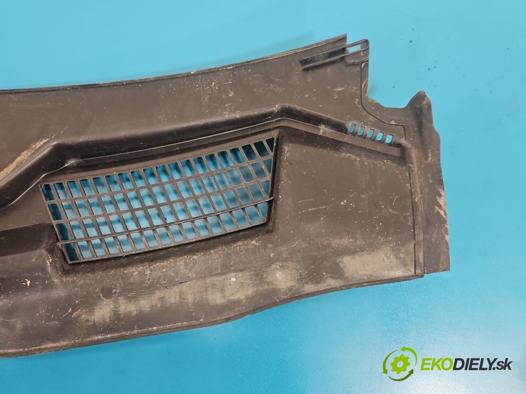 Mercedes Vito W447 2014- 1.75 cdi 102 HP manual 75 kW 1750 cm3 5- torpédo A4478840300 (Torpédo (plast pod čelným sklom))