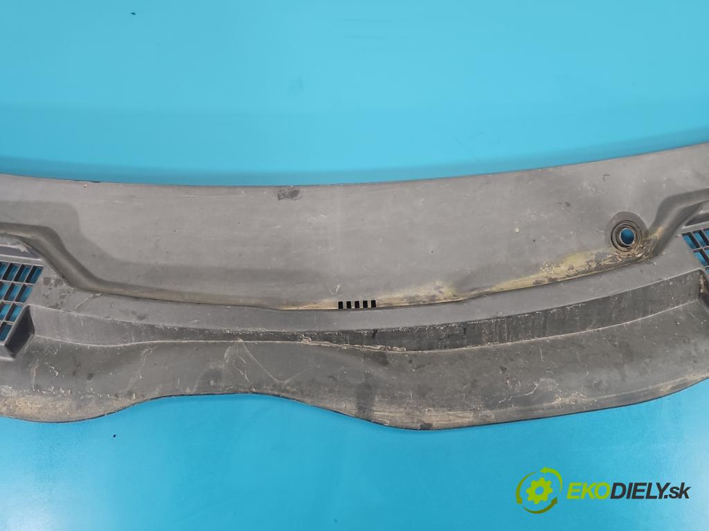 Mercedes Vito W447 2014- 1.75 cdi 102 HP manual 75 kW 1750 cm3 5- torpédo A4478840300 (Torpédo (plast pod čelným sklom))