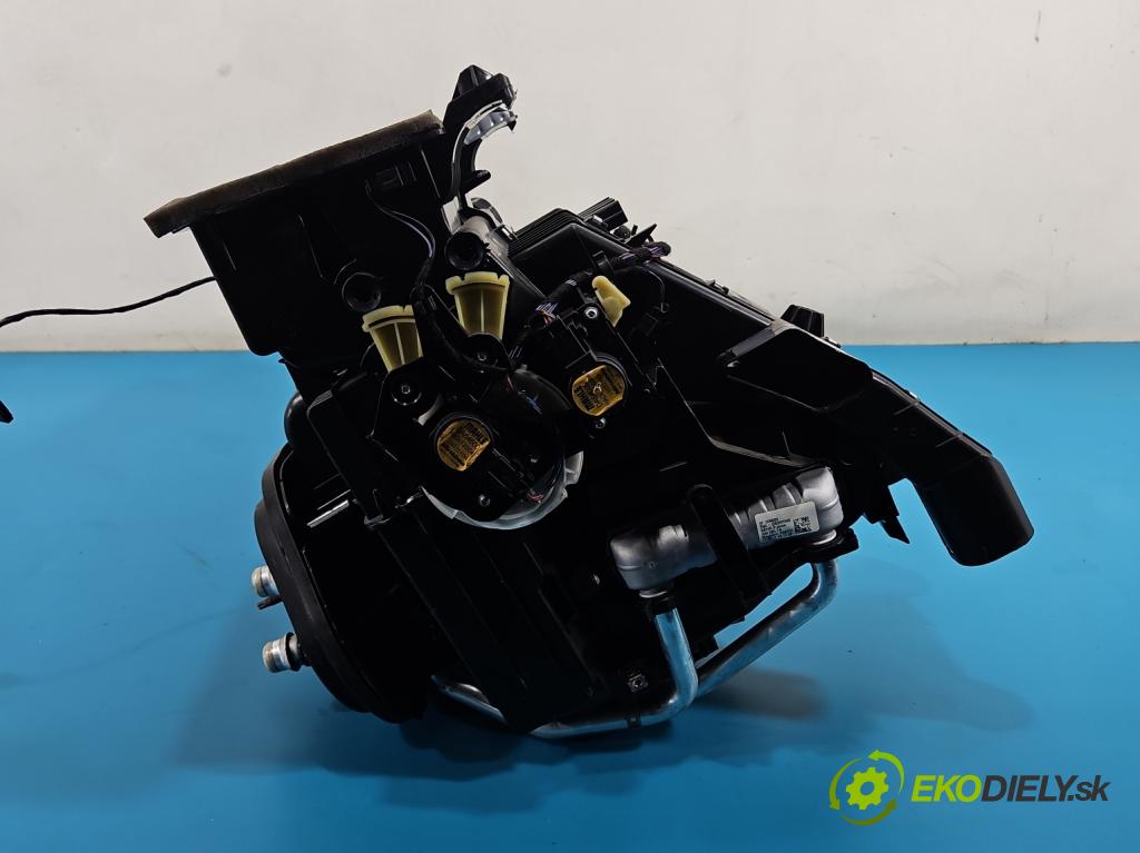 Opel Astra V  2015-2022 1.4 T 125 hp manual 92 kW 1399 cm3 5- radiátor 39113996 (Radiátor topení)