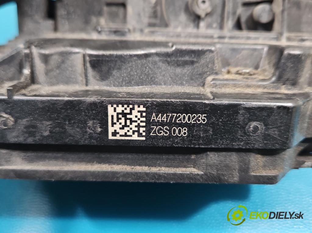 Mercedes Vito W447 2014- 1.75 cdi 102 HP manual 75 kW 1750 cm3 5- zámok predné pravý A4477200235
