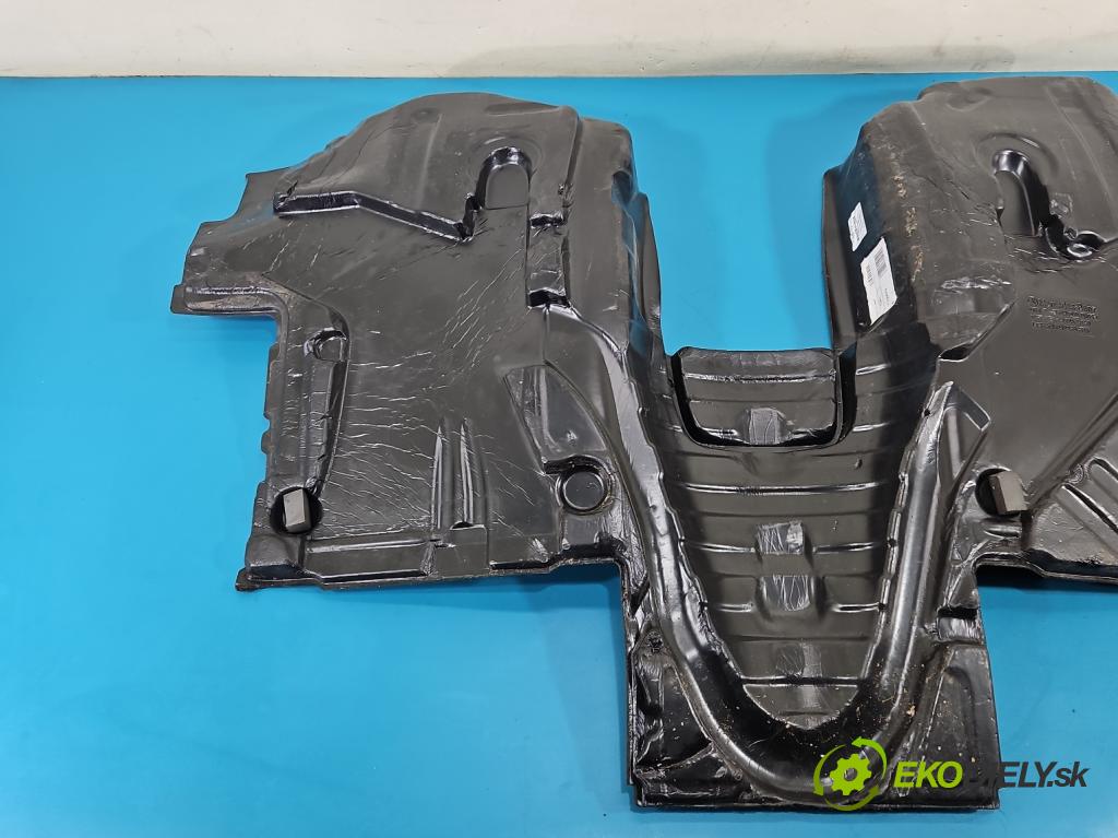 Mercedes Vito W447 2014- 1.75 cdi 102 hp manual 75 kW 1750 cm3 5- koberec do auta