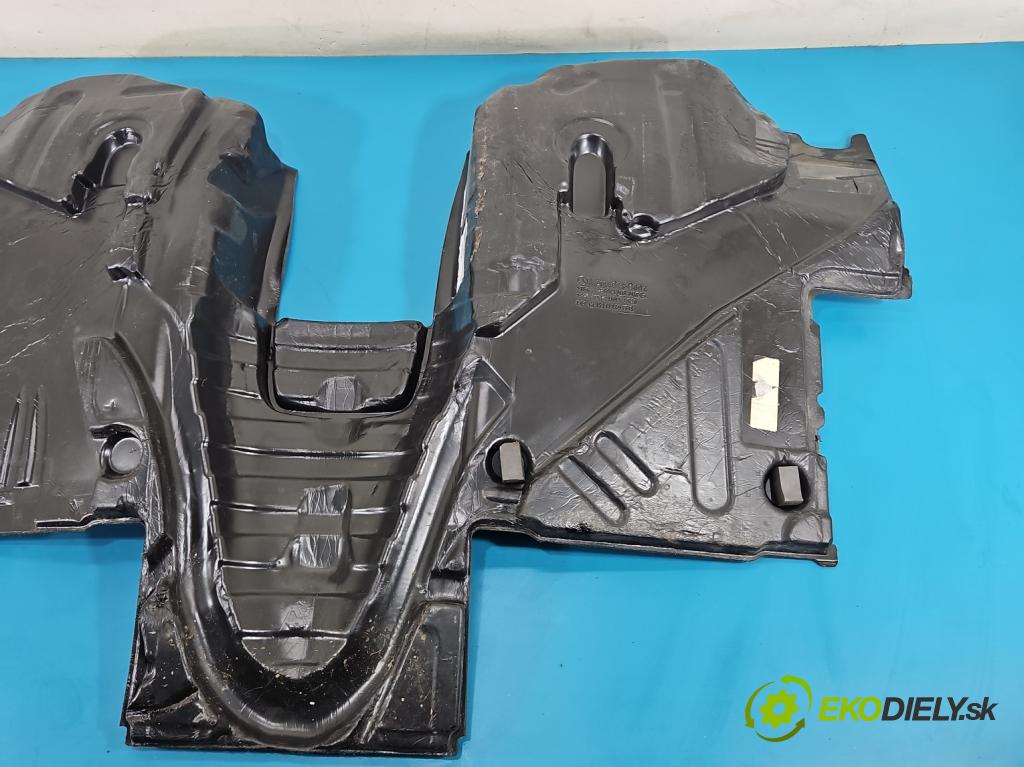 Mercedes Vito W447 2014- 1.75 cdi 102 hp manual 75 kW 1750 cm3 5- koberec do auta