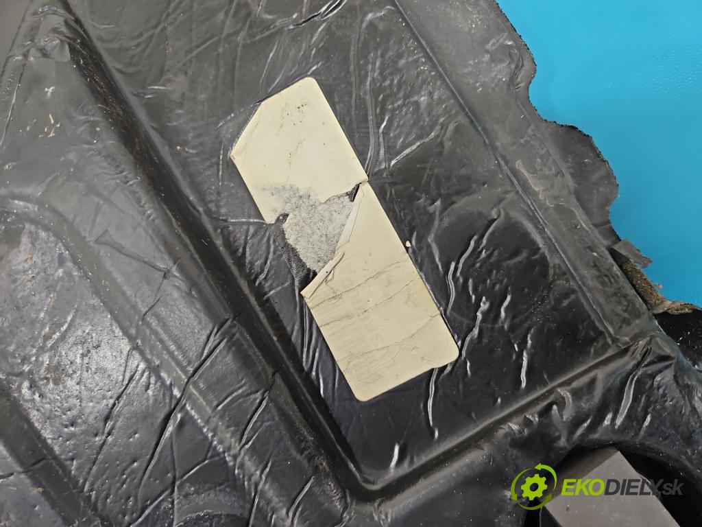 Mercedes Vito W447 2014- 1.75 cdi 102 hp manual 75 kW 1750 cm3 5- koberec do auta