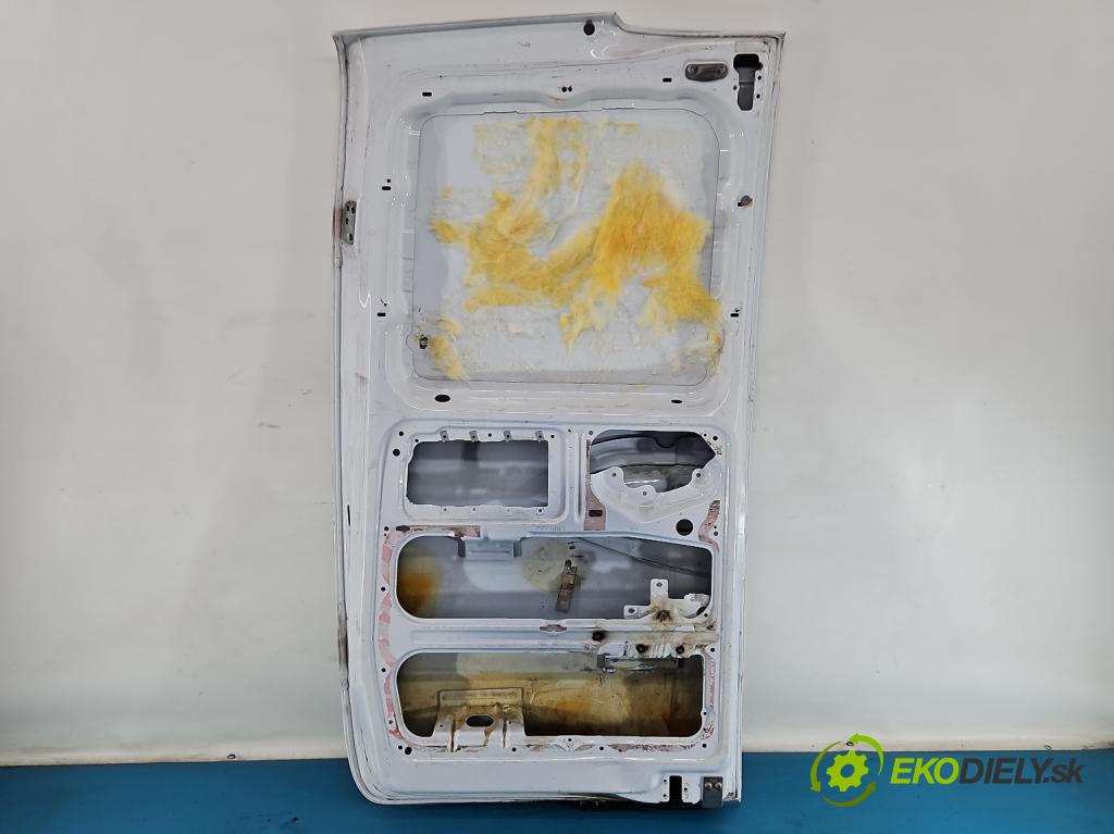 Mercedes Vito W447 2014- 1.75 cdi 102 hp manual 75 kW 1750 cm3 5- dveře zadní pravé  (Klika dveří ostatní)