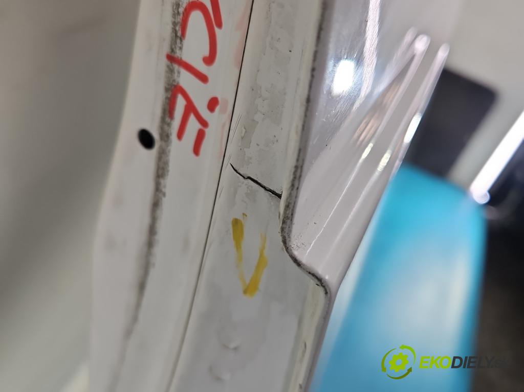 Mercedes Vito W447 2014- 1.75 cdi 102 hp manual 75 kW 1750 cm3 5- dveře zadní pravé  (Klika dveří ostatní)