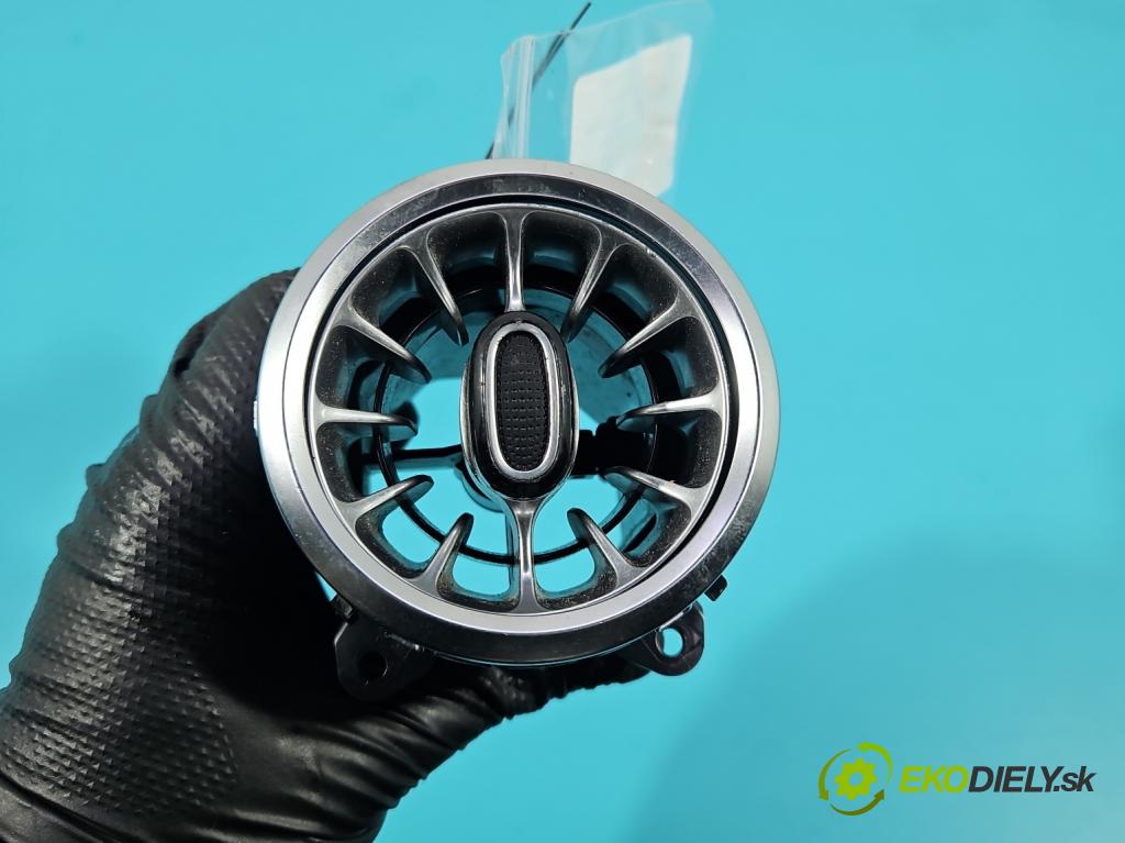 Mercedes CLA C118/X118 2019-2025 1.3b: 163 HP automatic 120 kW 1300 cm3 4- Mřížka: kúrenia stredová A177830650 (Mriežka kúrenia (fukár))