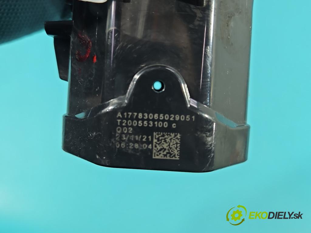 Mercedes CLA C118/X118 2019-2025 1.3b: 163 HP automatic 120 kW 1300 cm3 4- Mřížka: kúrenia stredová A177830650 (Mriežka kúrenia (fukár))